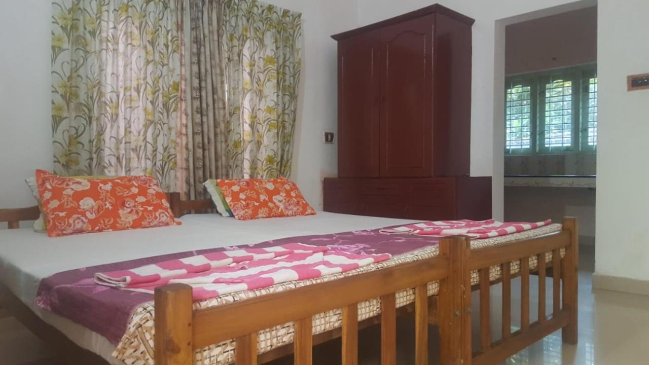 Mango Palace Hotel Варкала Стая снимка